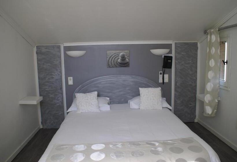 غرفة قياسية, Le Petit Manoir Logis