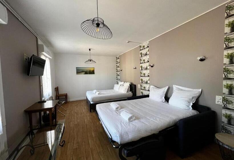 غرفة عائلية, Les Montois