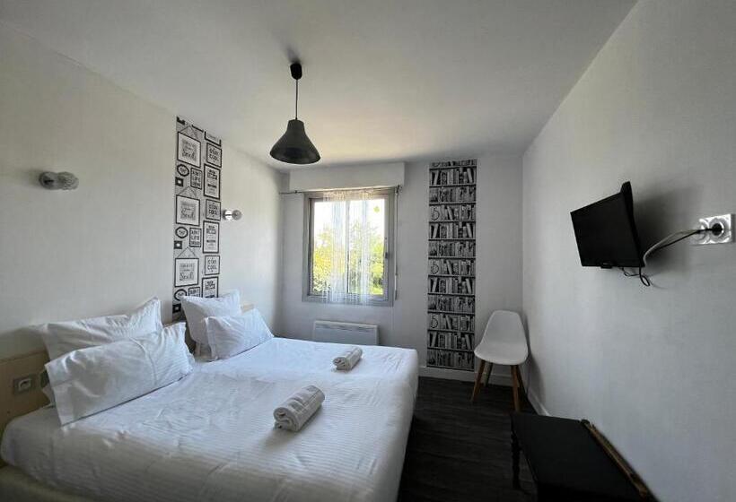 غرفة سوبيريور, Les Montois