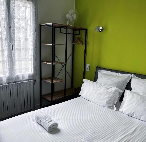 غرفة قياسية فردية, Les Montois