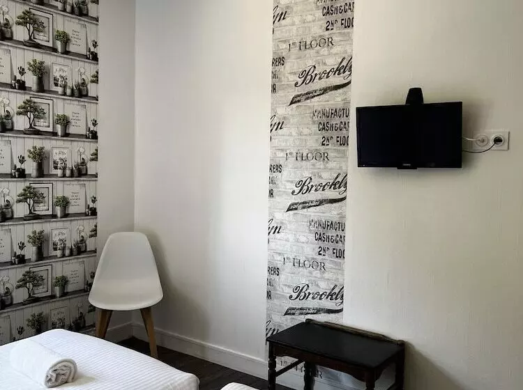 スーペリアールーム, Les Montois