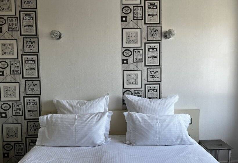 غرفة سوبيريور, Les Montois