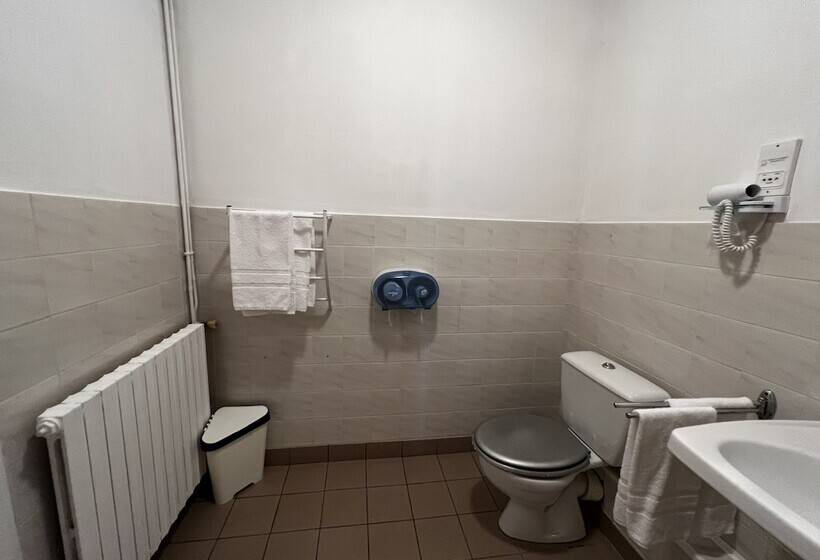 غرفة عائلية, Les Montois