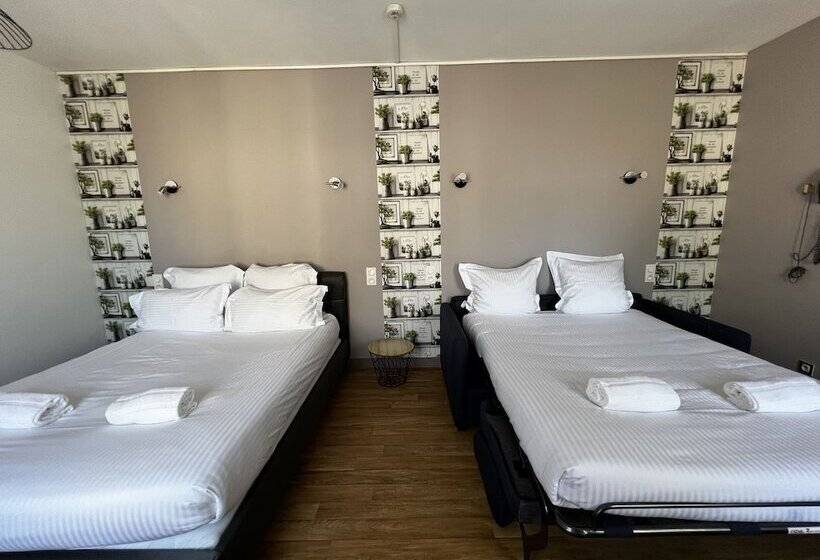 غرفة عائلية, Les Montois