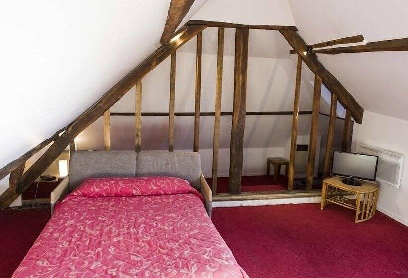 Четырехместный Номер Стандарт, Logis Hôtel   Les Paturelles
