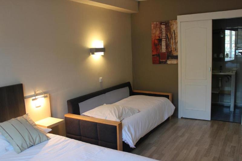 Номер Стандарт Трехместный, Logis Hôtel Les Cimes