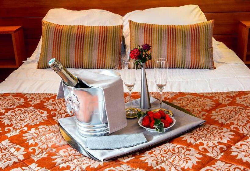 חדר סטנדרט, Logis Hôtel Restaurant La Tête Des Faux