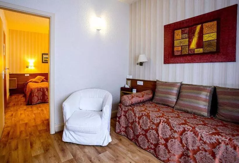 Sviitti 2 Makuuhuonetta, Logis Hôtel Restaurant La Tête Des Faux