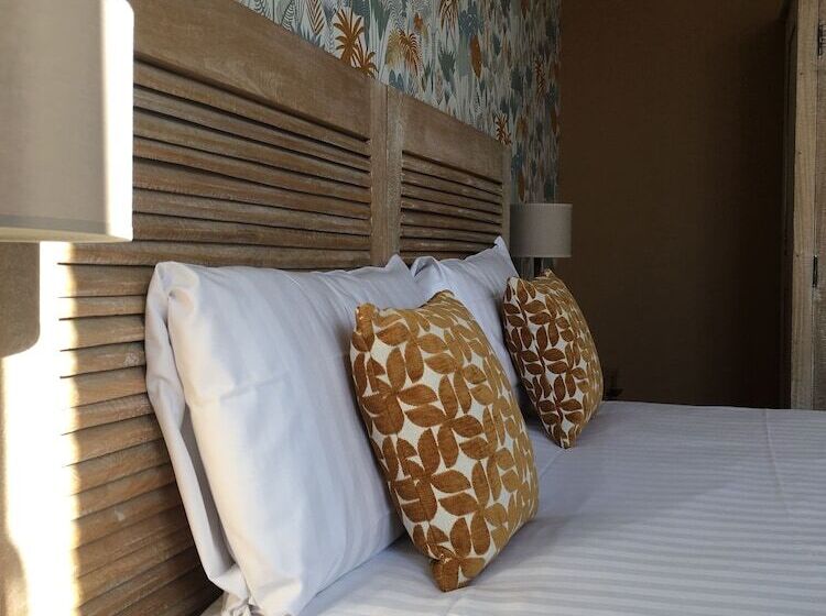 デラックスルーム, Mona Lisa