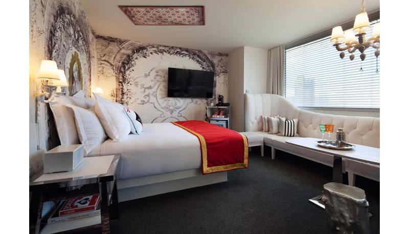 デラックスルーム, Mona Lisa