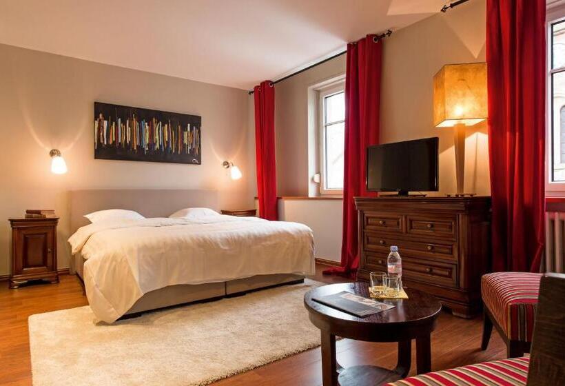غرفة قياسية, Restaurant Le Strasbourg
