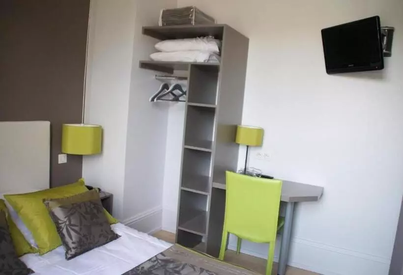 اتاق استاندارد, Restaurant Les Capucins
