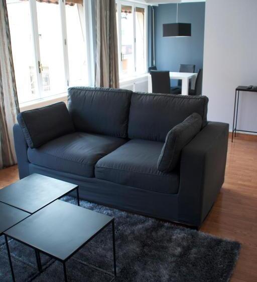 דירת חדר, Restaurant Les Capucins