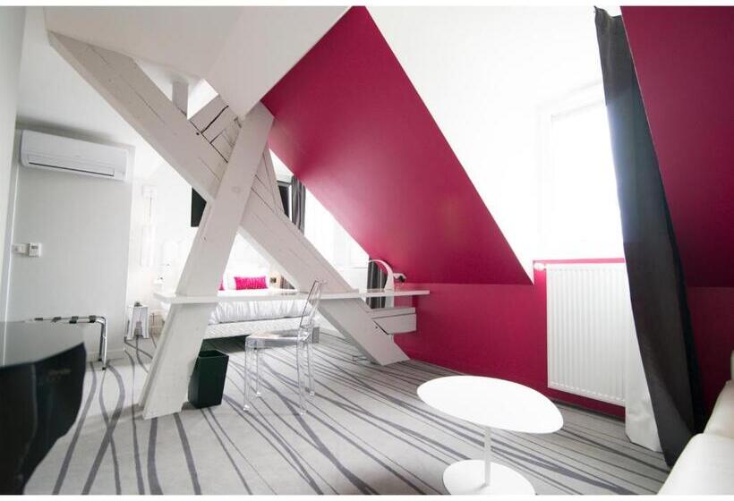 סוויטת ג'וניור, Restaurant Les Capucins