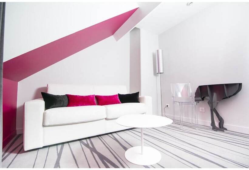 סוויטת ג'וניור, Restaurant Les Capucins