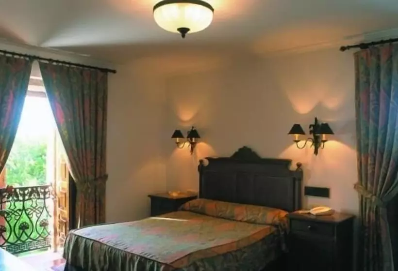 اتاق استاندارد با بالکن, Pazo Carrasqueira