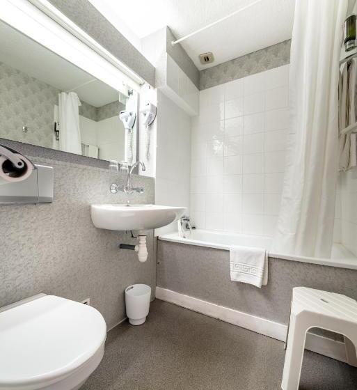 标准间, Des Tilleuls