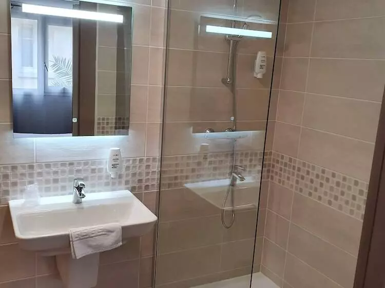 Standard-huone, Du Commerce