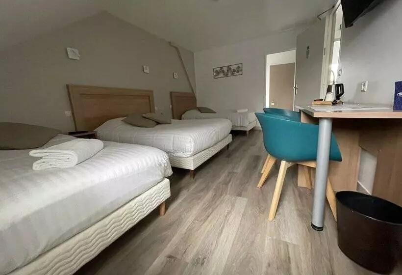 Standard Neljän Hengen Huone, Du Commerce