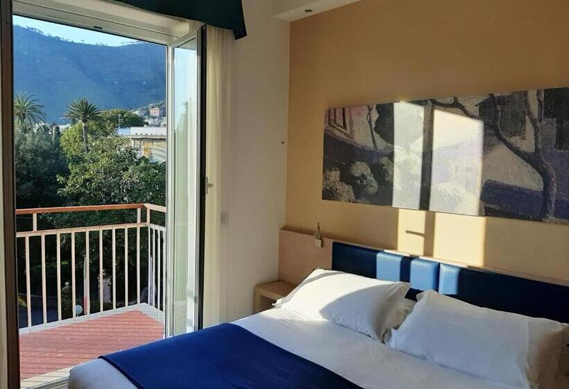 Номер Стандарт с Балконом, Esperia