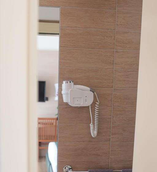 Comfort room with balcony, Esperia