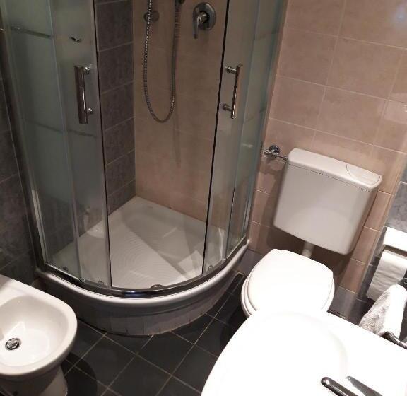 اتاق اکونومی, Esperia