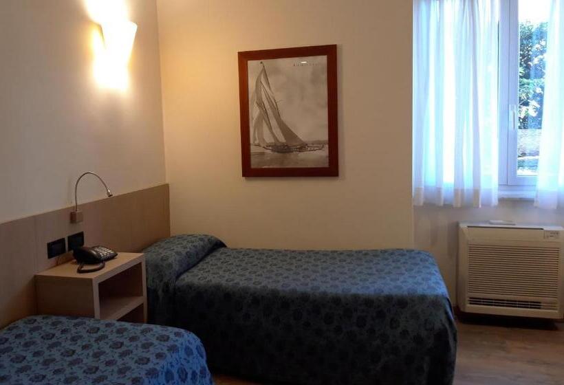 Номер Economy, Esperia