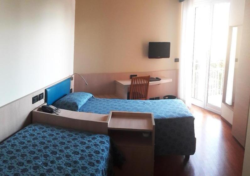 Номер Стандарт с Балконом, Esperia