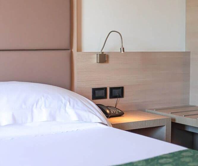 Номер Стандарт с Балконом, Esperia