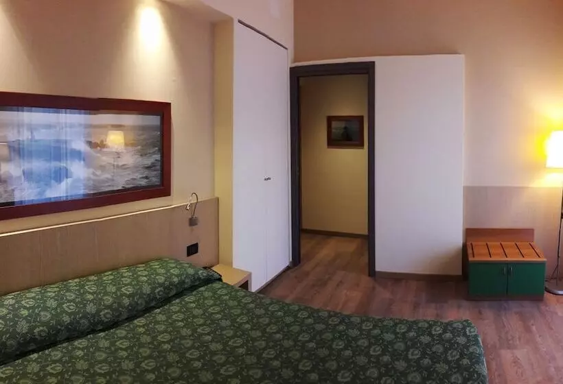 اتاق اکونومی, Esperia