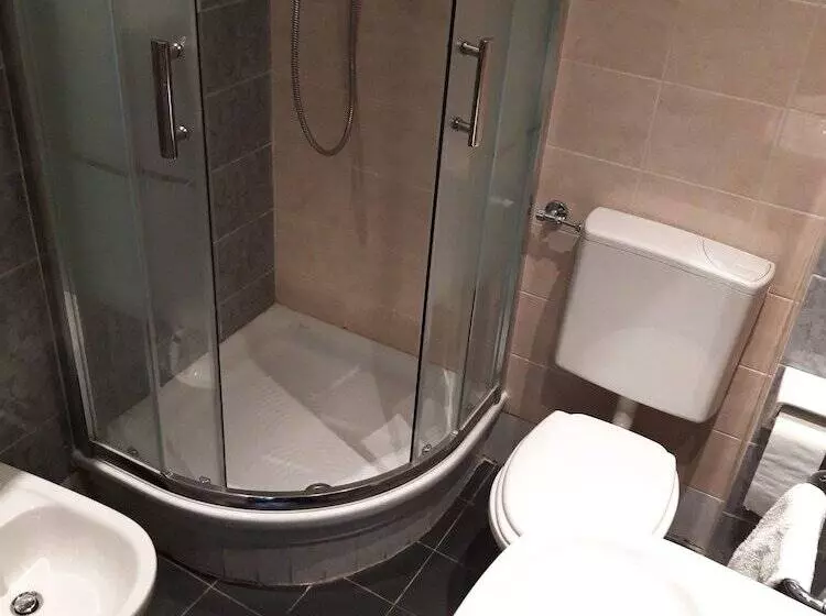 اتاق اکونومی, Esperia