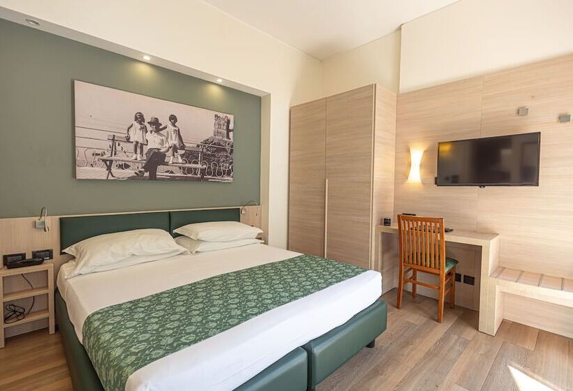 Comfort room with balcony, Esperia