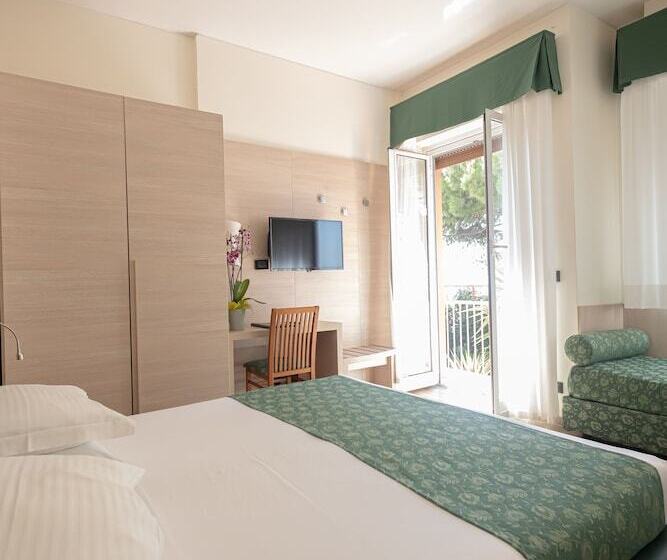 Comfort room with balcony, Esperia