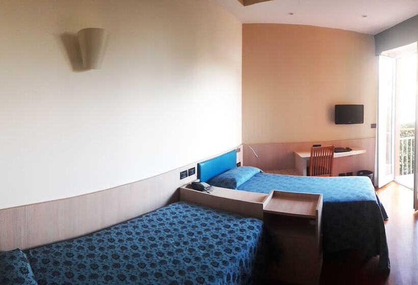 Номер Стандарт с Балконом, Esperia