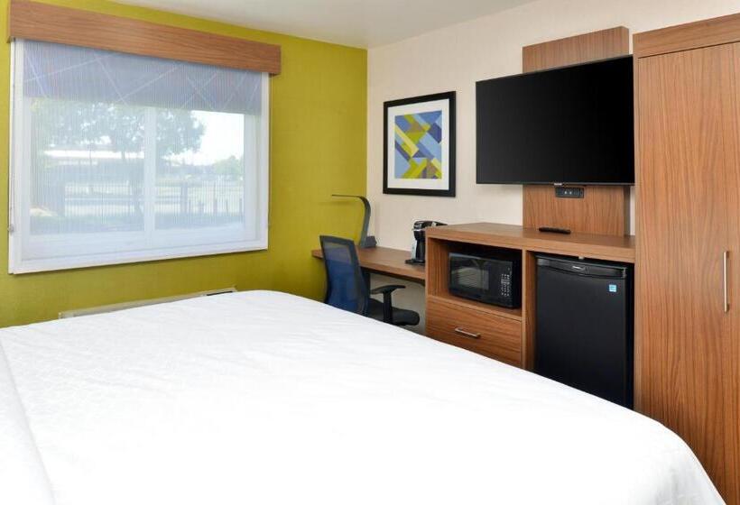 חדר סטנדרט עם מיטת קינג, Holiday Inn Express   Santa Rosa North, An Ihg