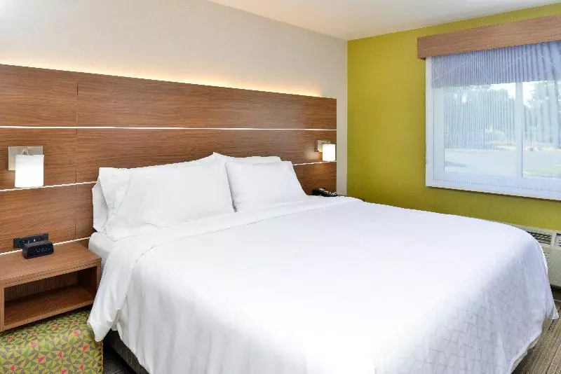 Standard Room King Size Bed