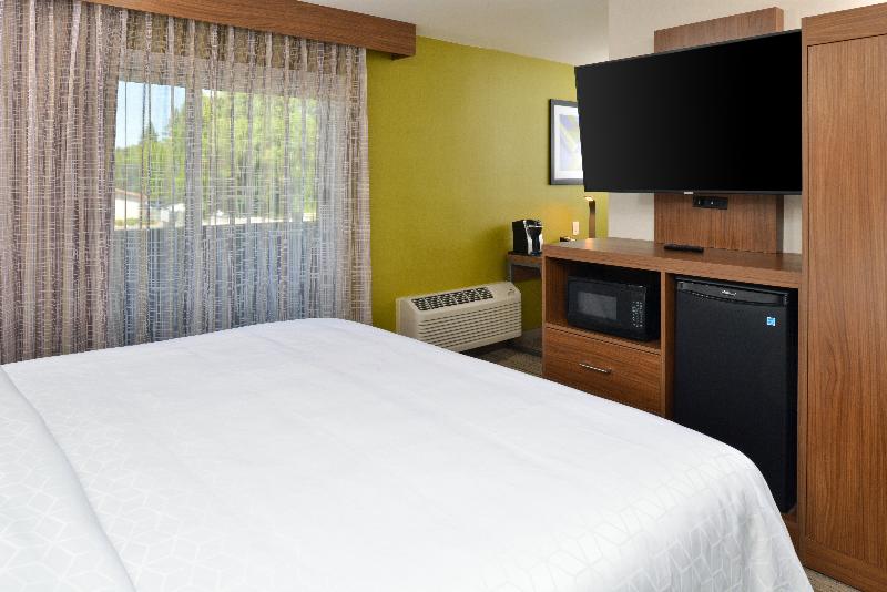 חדר סטנדרט עם מיטת קינג, Holiday Inn Express   Santa Rosa North, An Ihg