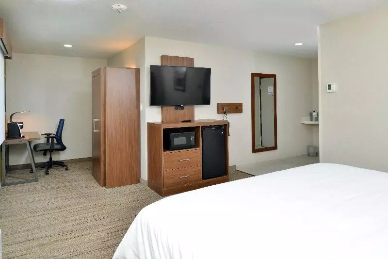 Standard-invahuone, Holiday Inn Express Santa Rosa North, An Ihg