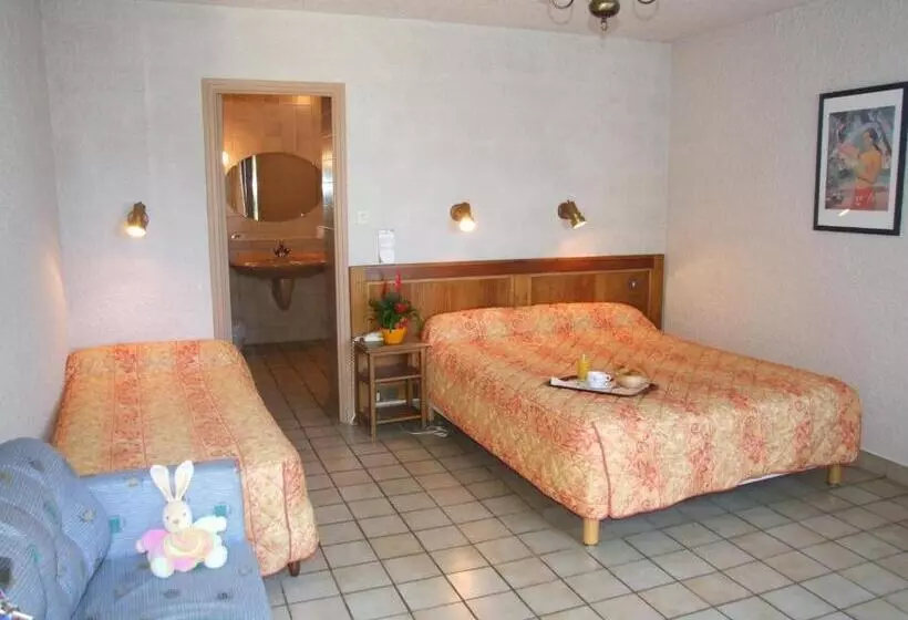 スタンダードバンガロー, Hôtel & Restaurant Azur