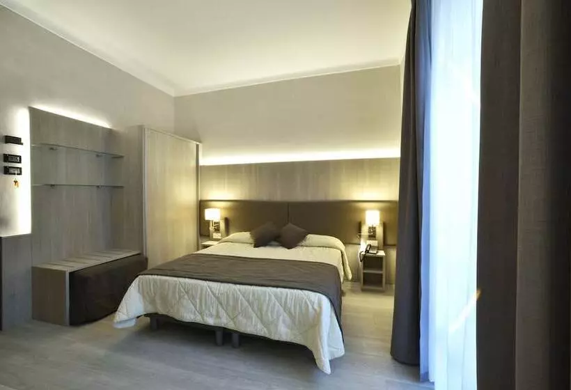 اتاق لوکس, Lamberti