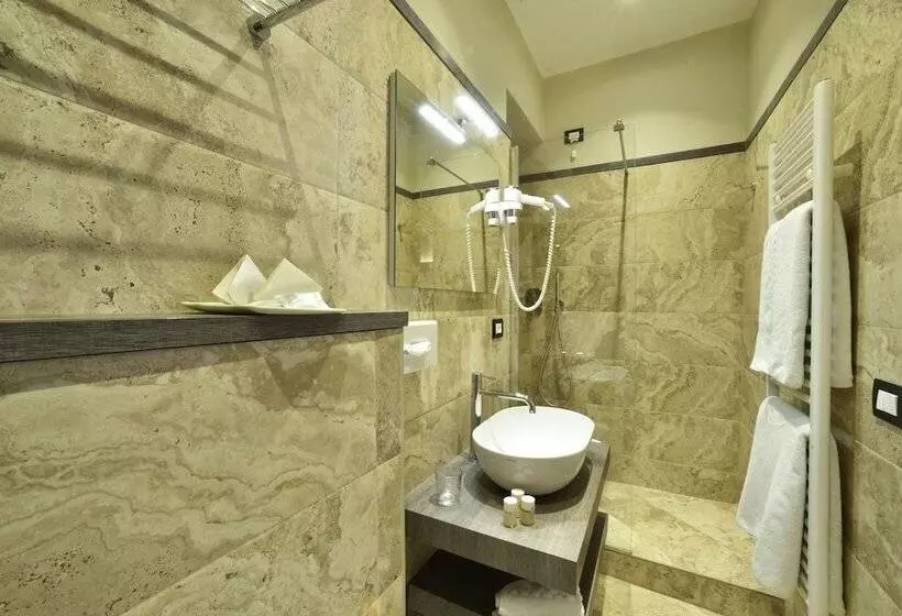 اتاق لوکس, Lamberti