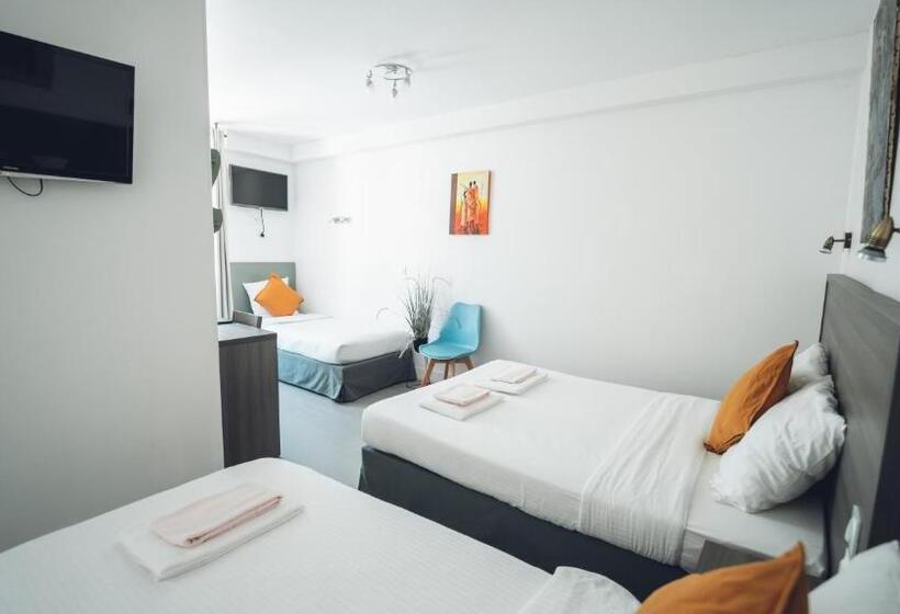 家庭间, Logis Hôtel Restaurant Vuillot