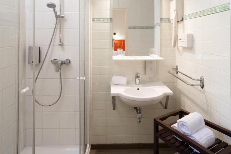 클래식 룸, Logis Hôtel Restaurant Les Cèdres