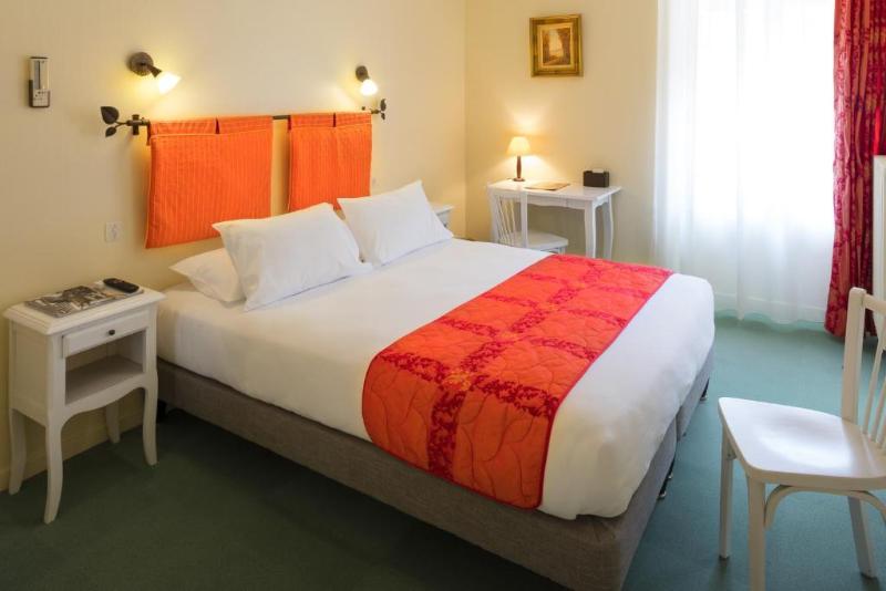 اتاق کلاسیک, Logis Hôtel Restaurant Les Cèdres