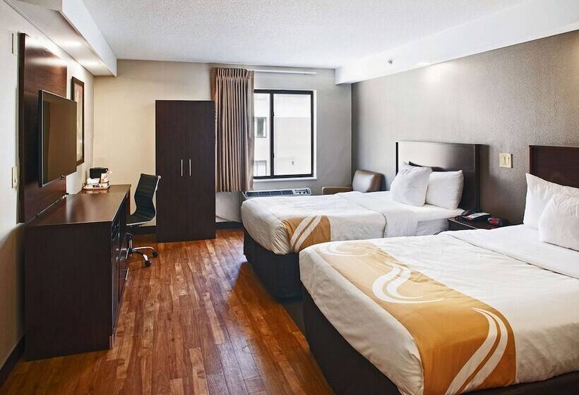 اتاق استاندارد با 2 تخت دوبل, Spark By Hilton Bentonville