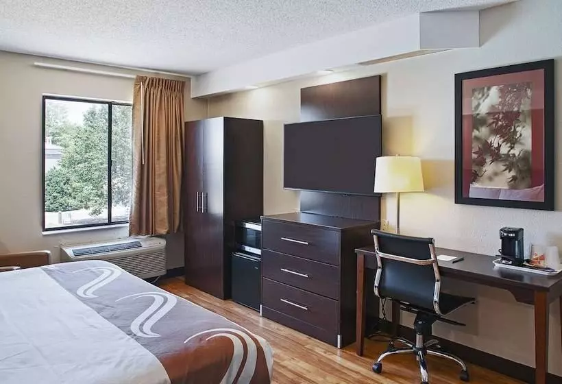 デラックスルーム, Spark By Hilton Bentonville