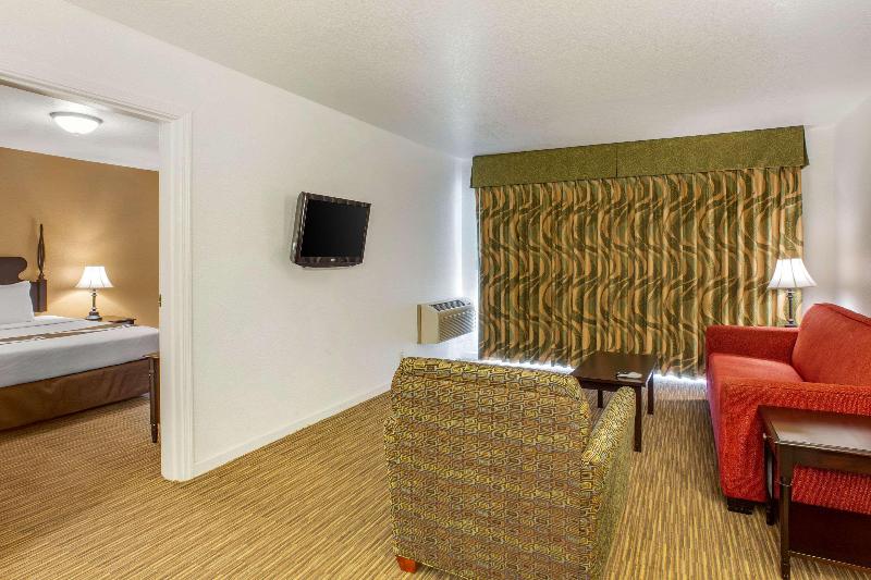 Люкс Кровать Кинг, Quality Inn & Suites Tulare