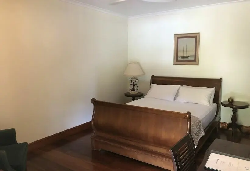 コンフォートルーム, Daintree Manor Bed & Breakfast