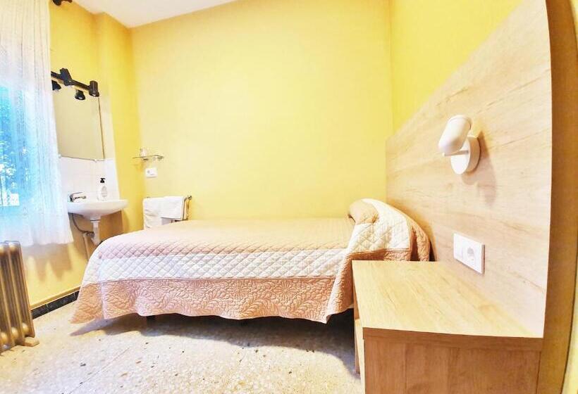 غرفة قياسية فردية حمام مشترك, Pensión Belmonte Ii