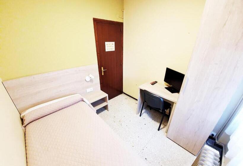 غرفة قياسية فردية حمام مشترك, Pensión Belmonte Ii